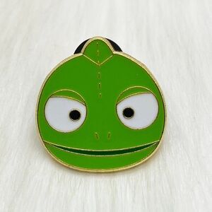 🔮 5/$25 Disney Tangled Pascal Tsum Tsum Pin‎